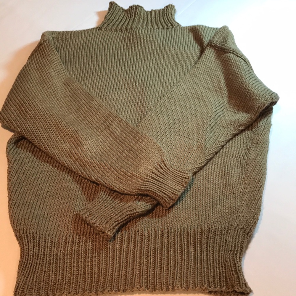 ☔️Country Fair women’s sweater size small